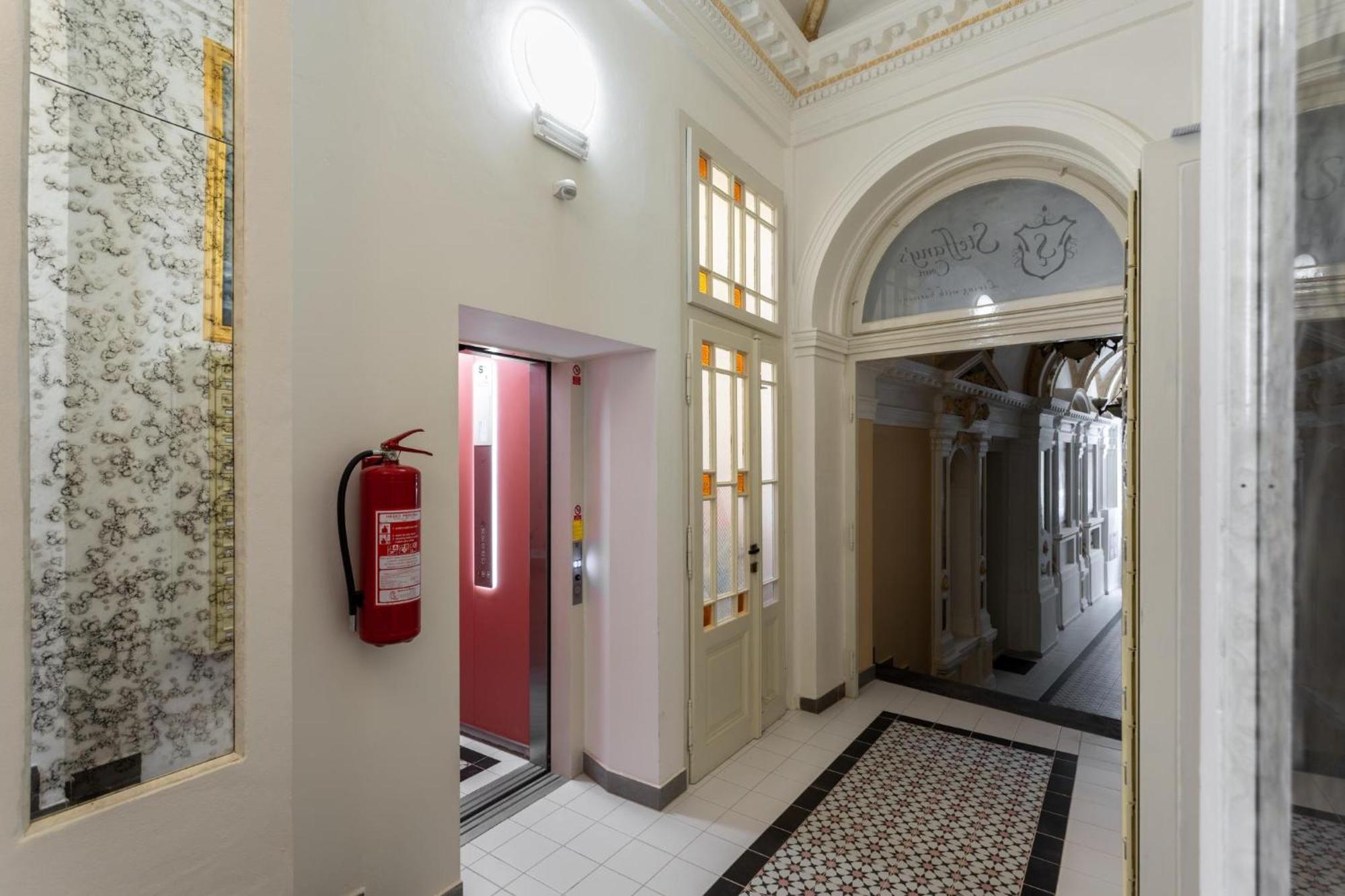 Prague Days - Elegant Studios Near Wenceslas Square エクステリア 写真